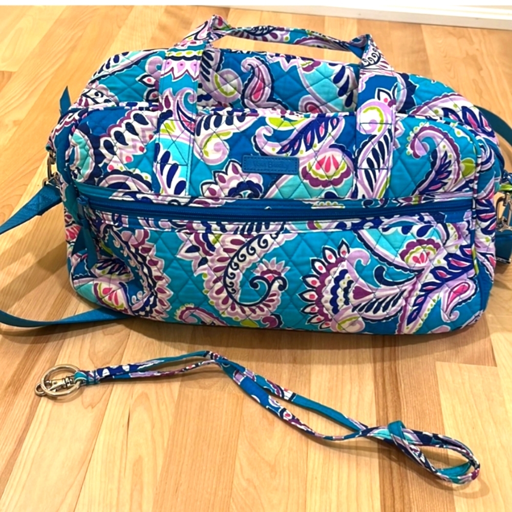 EUC Vera Bradley Small Weekender & Lanyard